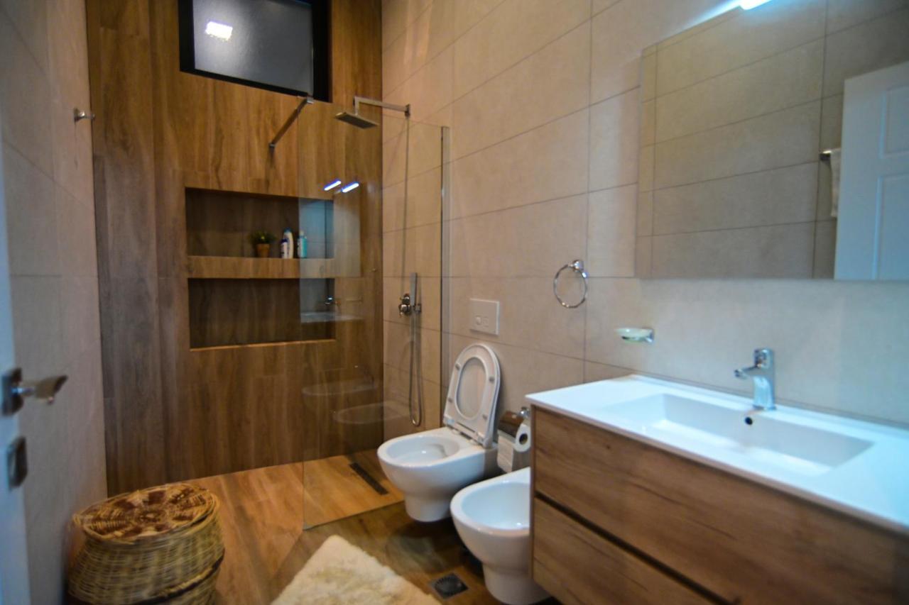 Stylish Two Bedroom House With Private Pool Tirana Exterior foto